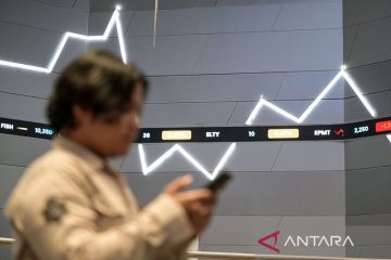 IHSG hari ini Senin dibuka menguat 87,25 poin