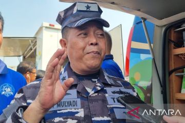 TNI AL danPIMA bantu nelayan dapat ikan tanpa harus berlayar