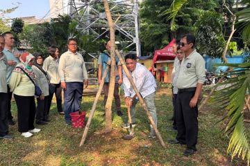 Jakbar kembali tanam pohon di wilayah Grogol Petamburan