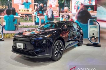 Toyota pertahankan posisi puncak penjualan global semester I