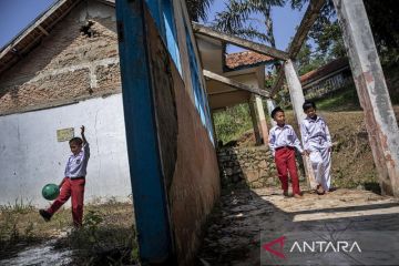 Sekolah rusak di Kabupaten Bandung Barat