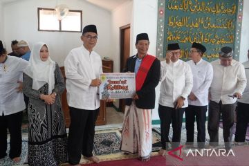 Bupati Bogor beri perhatian infrastruktur keagamaan lewat Jumling