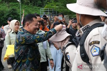 Retret Pemkot Ke dari di Kebun Raya