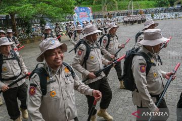 Retret Pemkot Ke dari di Kebun Raya