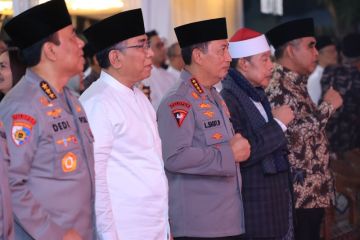 Kapolri Jenderal Listyo Sigit Prabowo hadiri puncak Haul Al Marhumin, sesepuh Ponpes Buntet Cirebon