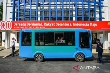 Pengenalan purwarupa angkot pintar di Bandung