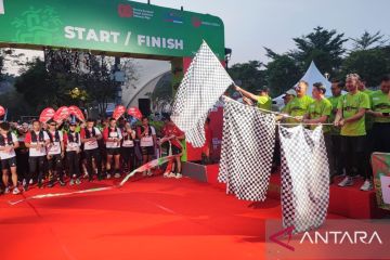 Ribuan pelari ikuti "Made In Indonesia Run" di TMII