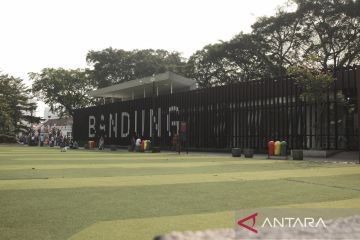 Pemkot menutup Alun-alun Bandung hingga November 2025 untuk revitalisasi