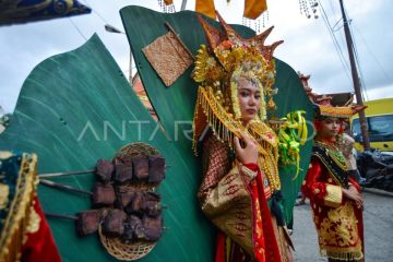 Karnaval kota tua di Padang