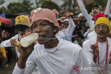 Lomba gerak jalan sambut HUT ke-80 RI di Pandeglang