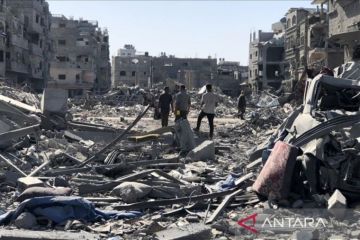 Israel ratakan 300 rumah lebih di Gaza, korban warga sipil berjatuhan