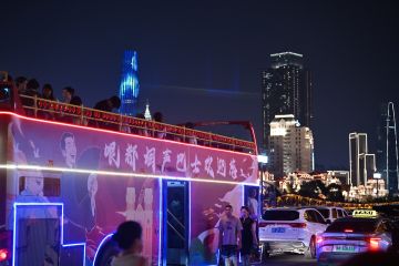 "Bus Crosstalk" diluncurkan di Tianjin, China utara