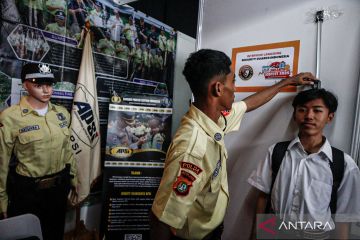 DKI kemarin, gangguan Transjakarta koridor 13 hingga JobFest 2025