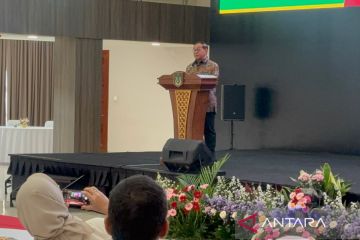 Pramono ajak siswa rutin tanam mangrove di PIK