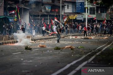 Unjuk rasa di depan DPR