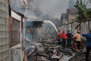 Gedung DPRD NTB terbakar