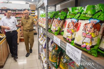Ketersediaan beras premium di Bandung