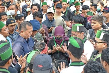 Unjuk rasa di Mataram