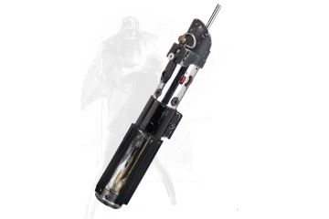 Lightsaber Darth Vader siap dilelang, nilai jual hampir Rp50 miliar