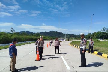 Polres Padang Pariaman lakukan olah TKP kecelakaan bus pariwisata ALS