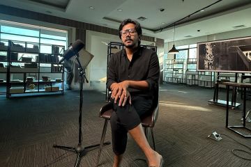 Sosok Ferry Irwandi, CEO Malaka Project yang dilaporkan tim siber TNI