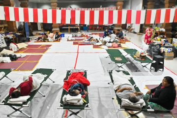 Warga Denpasar korban banjir mengungsi ke pengungsian