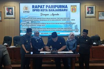 Ketua DPRD tandatangani berita acara dokumen RPJMD