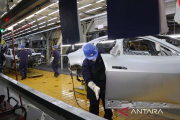 China perketat syarat insentif, mulai 2026 PHEV harus tempuh 100 km