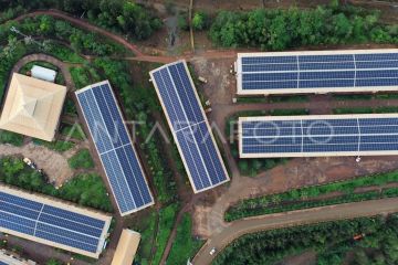 Penggunaan panel surya atap Harita Nickel