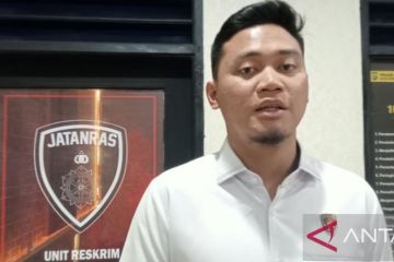 Polisi tangkap wanita yang curi dan jual motor Rp300 ribu di Jakut