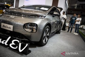 Tips aman berkendara mobil listrik bagi pemula!