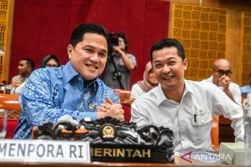 Populer, produksi mobil nasional dan pembahasan pelatih baru timnas