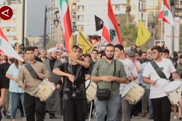 Peringati setahun ledakan pager mematikan, warga Lebanon berunjuk rasa