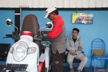 Pembebasan pajak daerah kendaraan bermotor di Jawa Timur