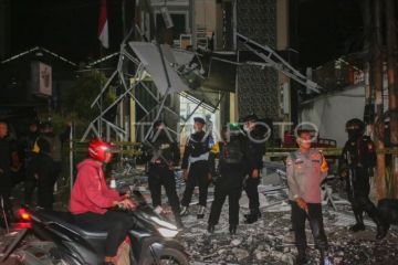 Foto: Ledakan misterius hancurkan ruko empat lantai
