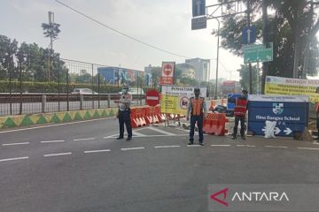 Ada pekerjaan saluran, polisi alihkan arus lalu lintas di Jakbar