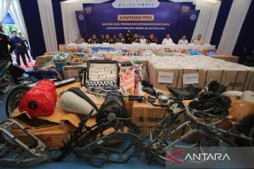 FOTO – Pemusnahan hasil penindakan nasional bea dan cukai tahun 2025