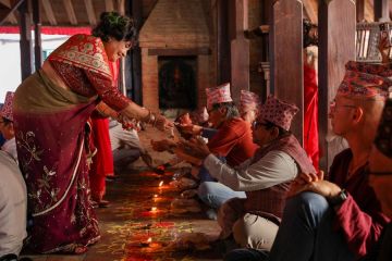 Album Asia: Masyarakat Nepal rayakan Festival Tihar