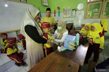 Cakupan imunisasi lengkap 2025