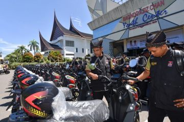 Dubalang penegak adat Minang di Padang
