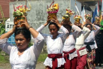 Upacara piodalan umat Hindu di Blitar