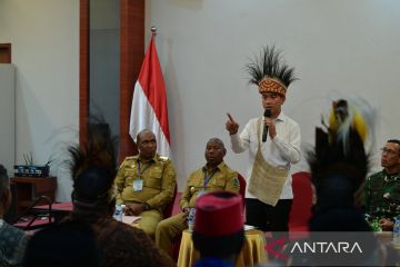 Gibran ajak tokoh masyarakat Papua kawal dana Otsus agar tepat sasaran