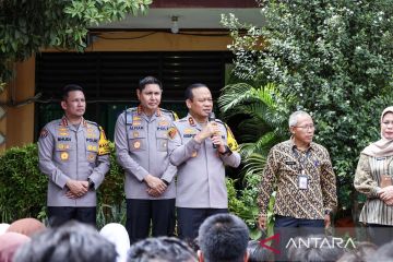 Titipkan ponsel ke Polsek, Enam siswa diapresiasi Kapolda Metro Jaya