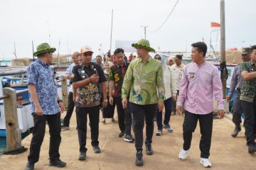 Empat bus siap beroperasi di Karimunjawa rute Karimunjawa–Kemujan