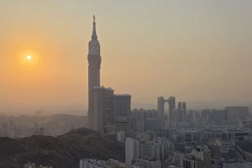 Menjemput senja Kota Makkah di Jabal Khandamah