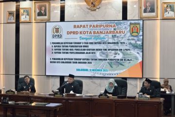 Ketua DPRD Banjarbaru ketuk palu sahkan peraturan daerah