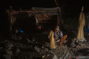 Menjaga Populasi Ikan Bilih