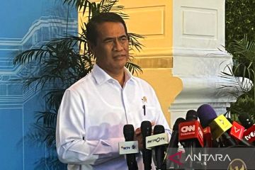 Dua menteri sebut anggota Polri aktif di kementerian sangat membantu