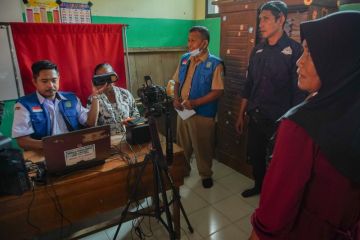Layanan Adminduk pengungsian bencana erupsi Gunung Semeru