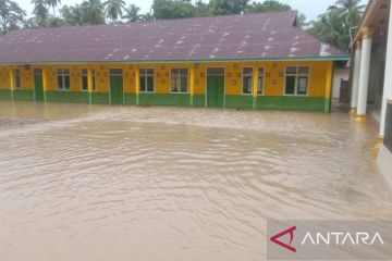 BNPB: 1.824 warga Padang Pariaman terdampak banjir, dua luka ringan